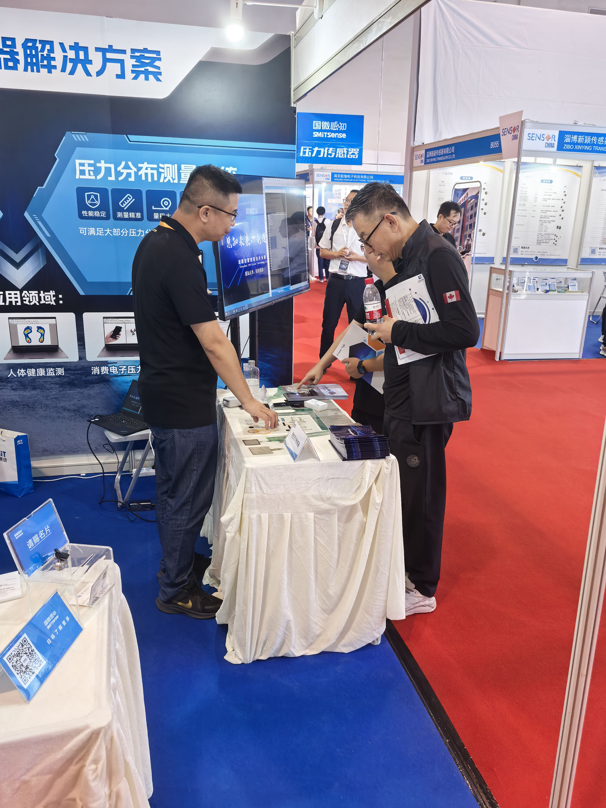 上海国际传感器技术与应用展览会（SENSOR CHINA2024）& 第25届中国国际光电博览会（CIOE）均于9月11日开幕，云顶国际yd333感知携智能传感器及解决方案亮相。云顶国际yd333感知专注于提供智能传感方向产品和解决方案，重点布局激光雷达、柔性压力传感器及其他各类型智能传感产品，携全线智能传感器产品及解决方案亮相。